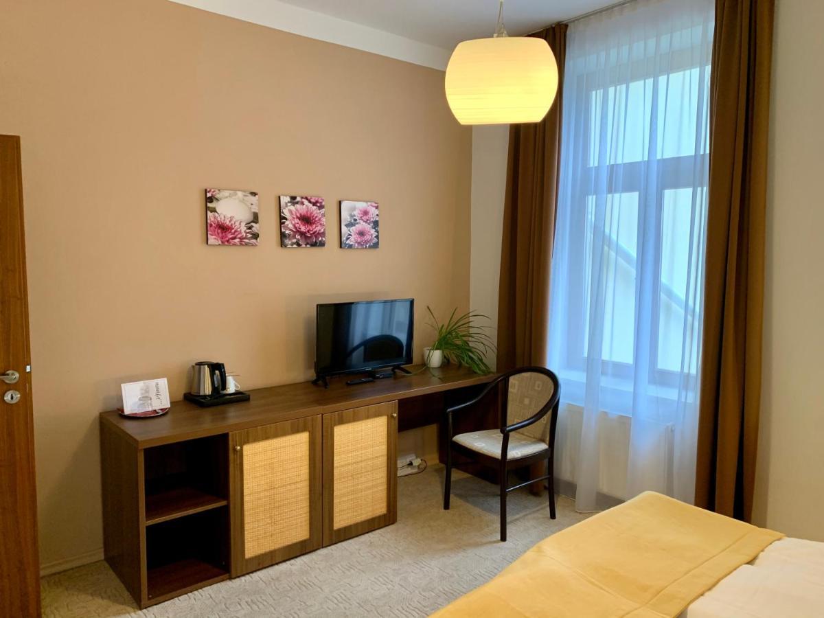 Hotel Art Pisek  Exterior photo